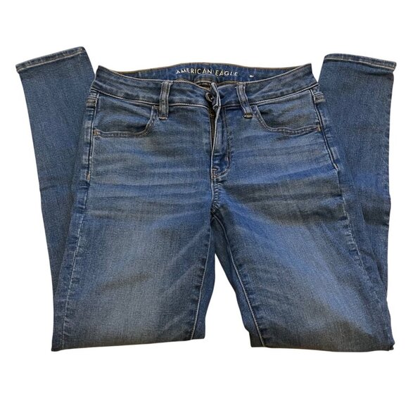 American Eagle Outfitters Denim - American Eagle Outfitters Next Level Stretch Jegging Size 6 medium wash